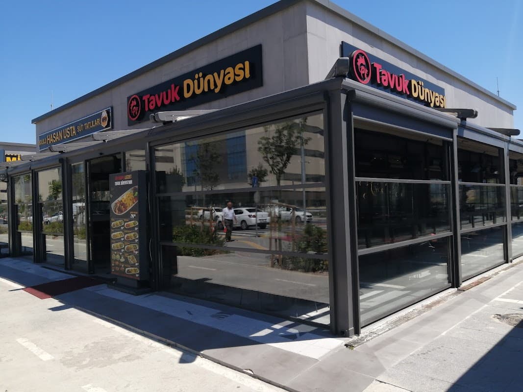 Tavuk Dünyası Başakşehir Çam ve Sakura Şehir Hastanesi - Başakşehir