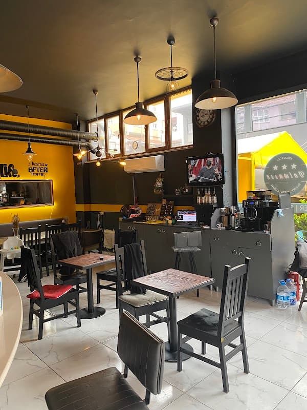 Volwasse Pizza & Burger Coffee - Tuzla