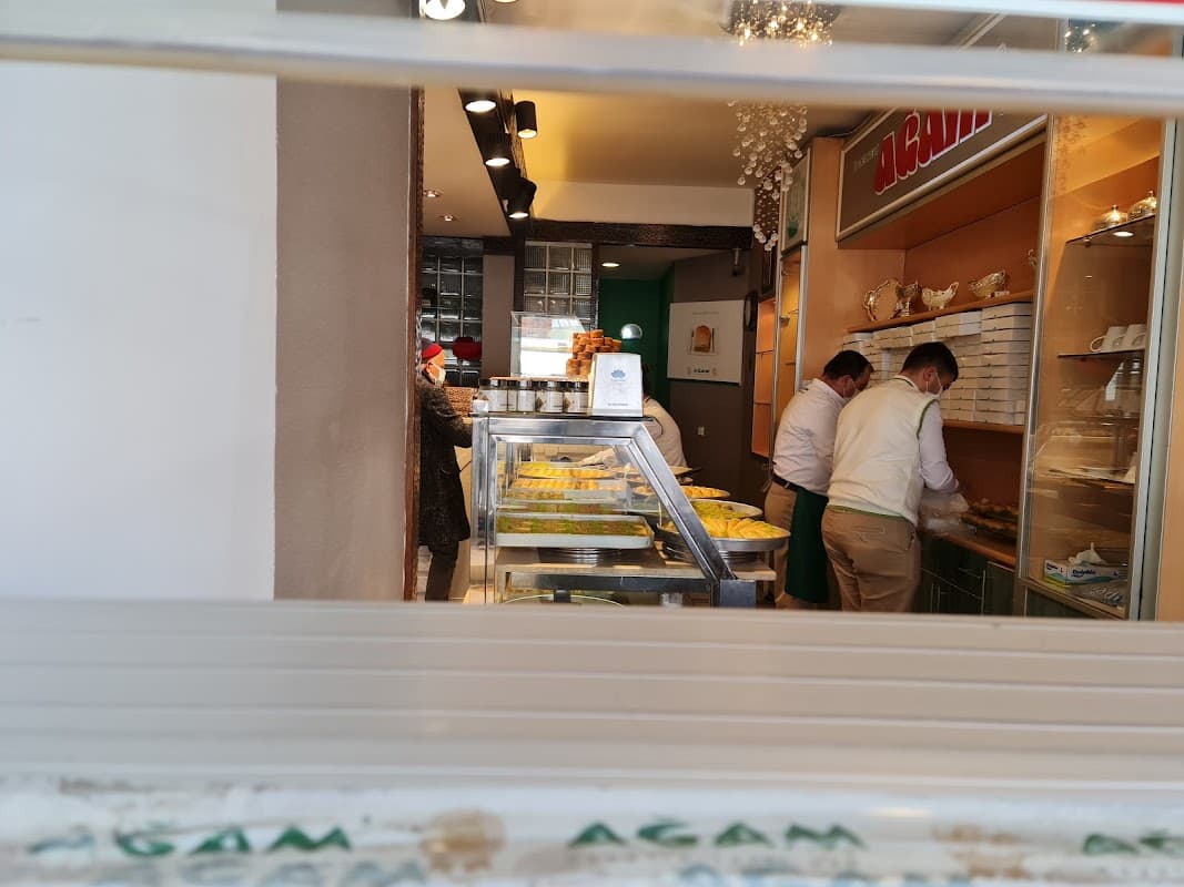 Ağam Baklavaları-Yeni Girne - Karşıyaka Tatlı