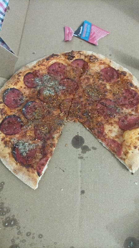 Domino's Pizza İzmir Çiğli Maltepe - Karşıyaka Pizza