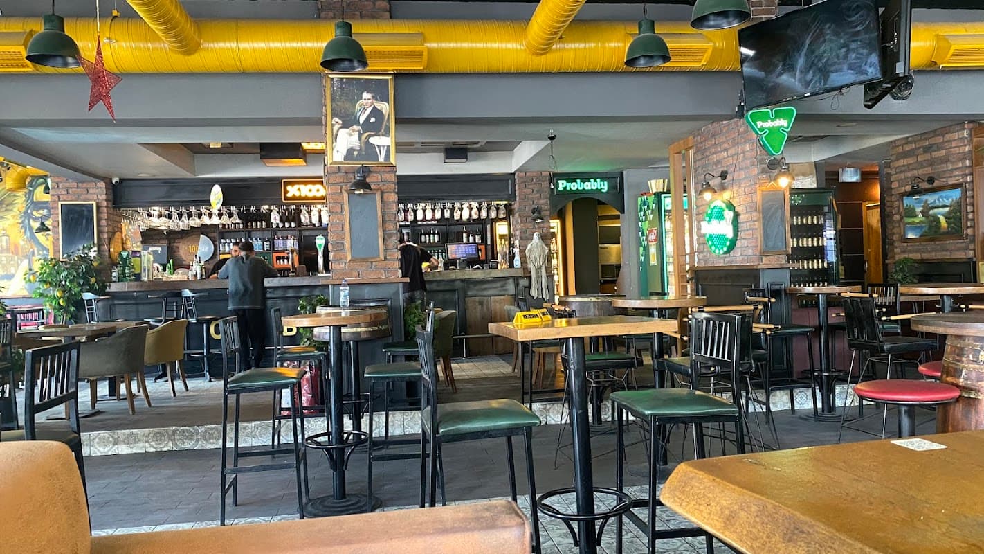 Robin Gastro Pub - Gaziemir